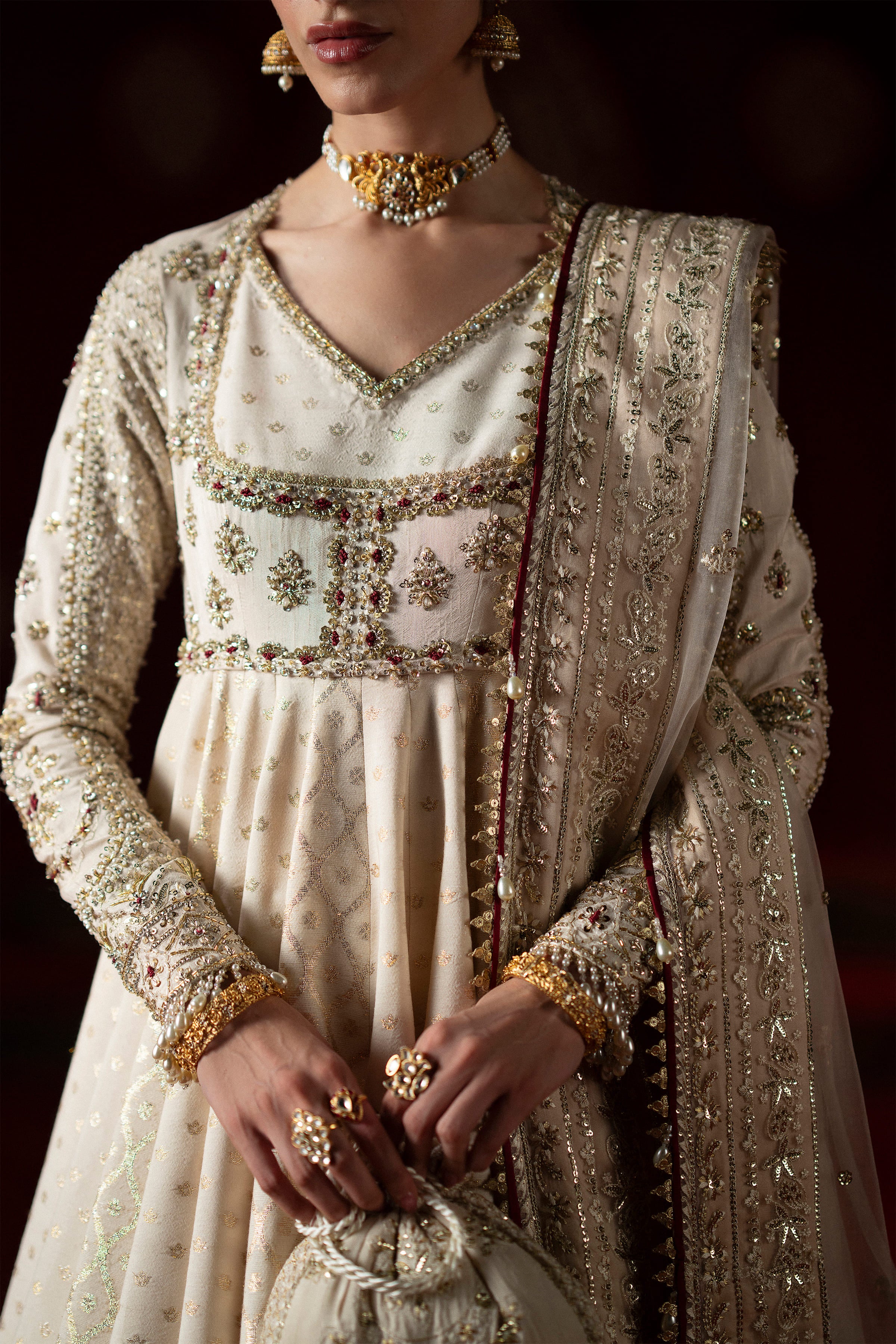 EYANA - Image 3